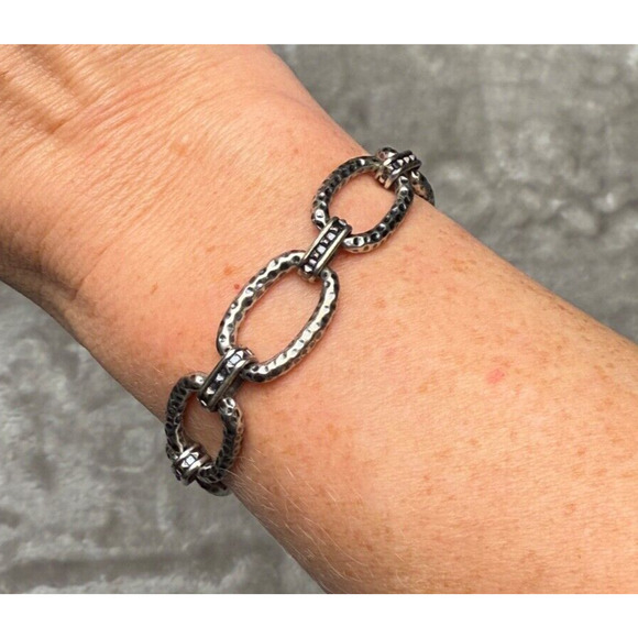 Kendra Scott Athena Vintage Silver Charm Bracelet 7" - Picture 2 of 3